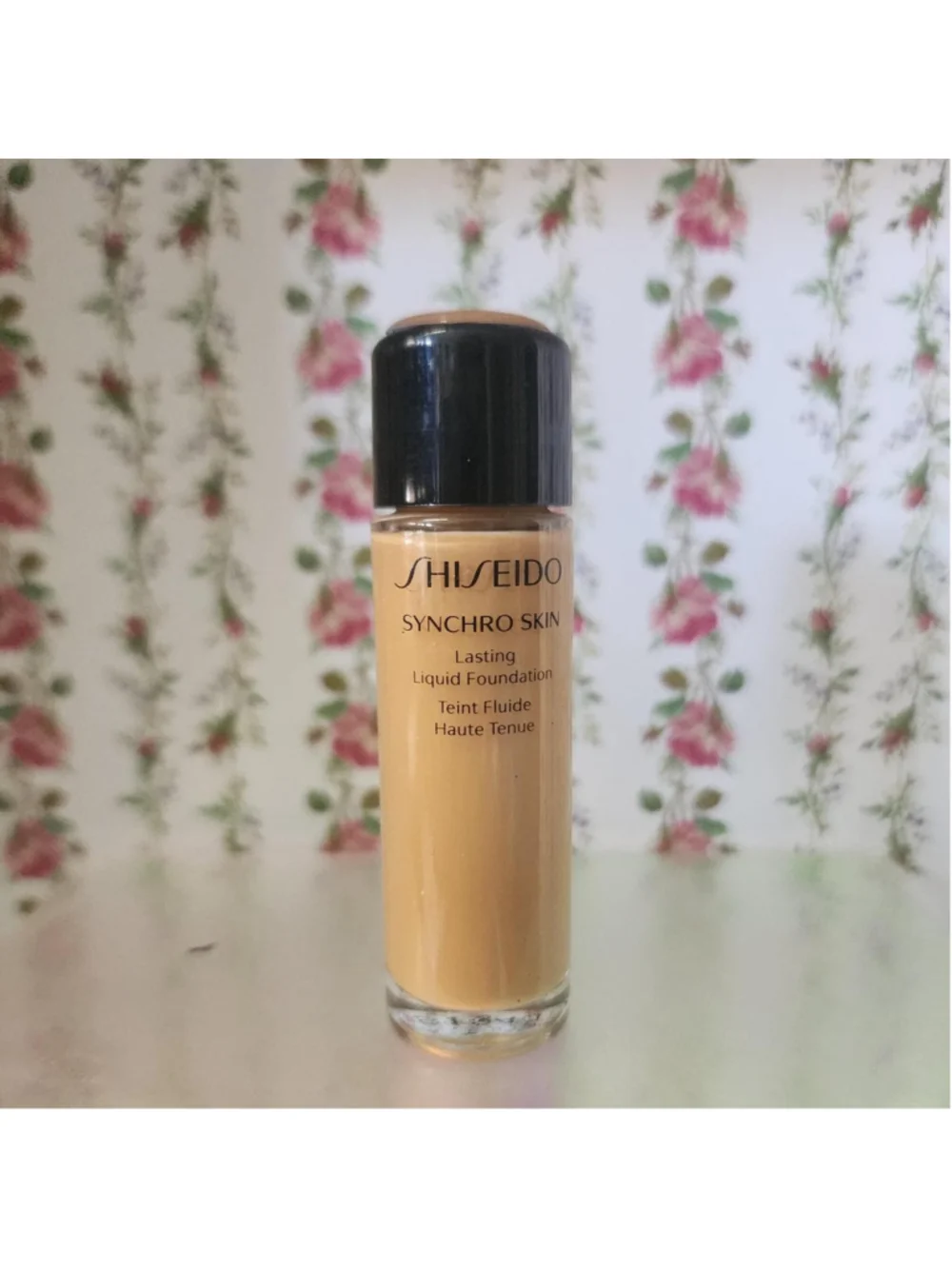 Shiseido Synchro Skin Lasting Liquid Foundation in shade 102 #shiseido #foundati